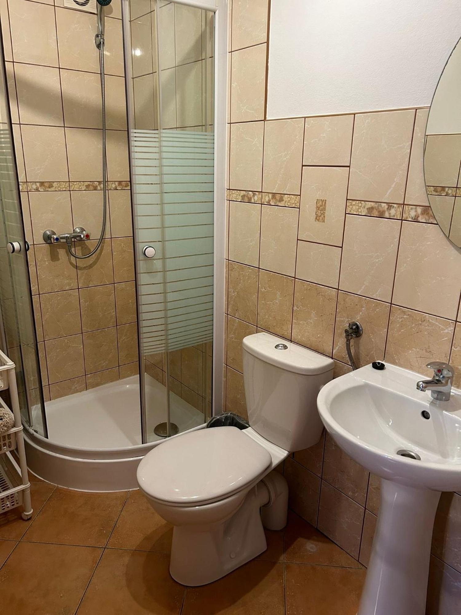 Apartamenty I Pokoje Z Widokiem Na Jezioro Wielewskie Exterior photo